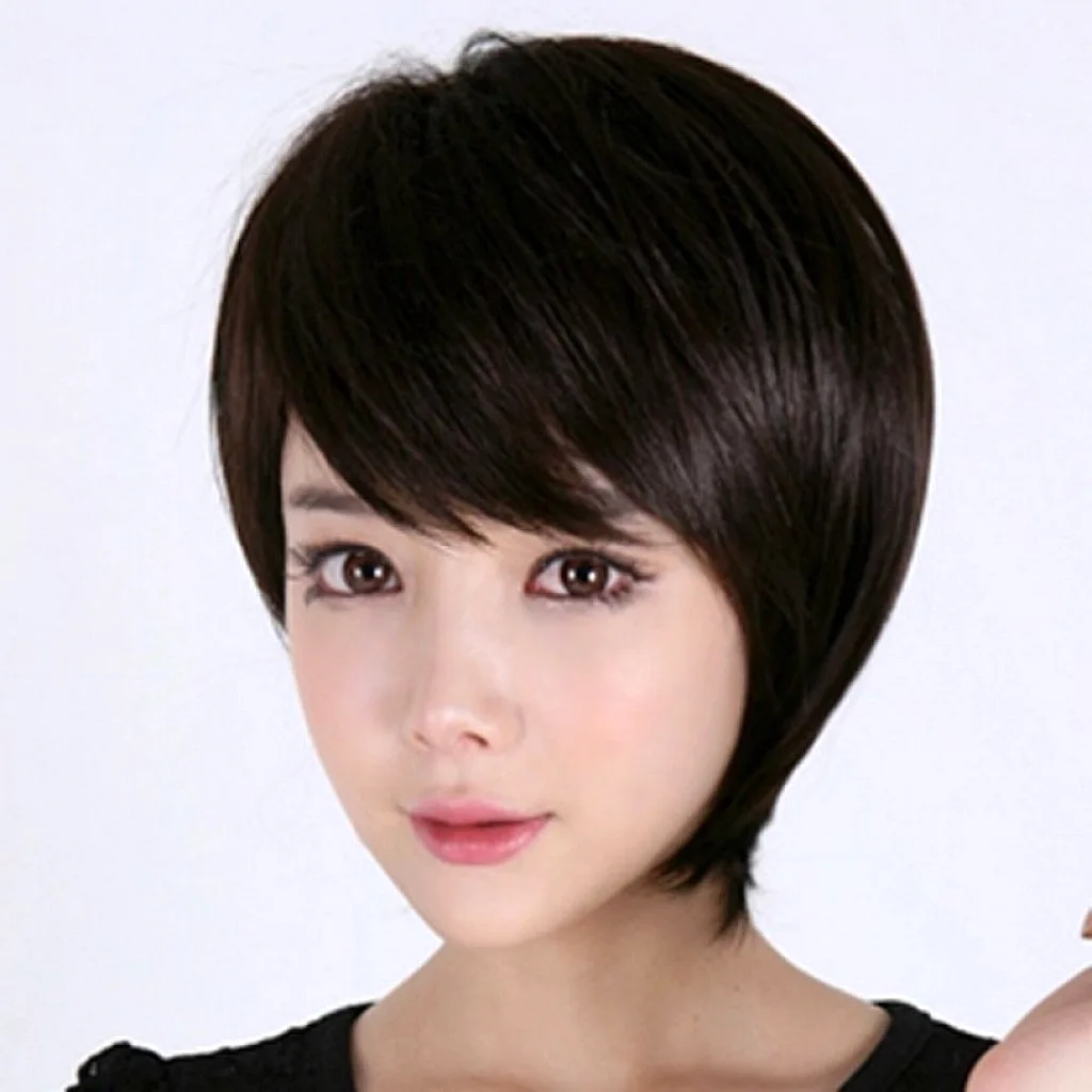 Корейские стрижки для девушек на короткие волосы с челкой