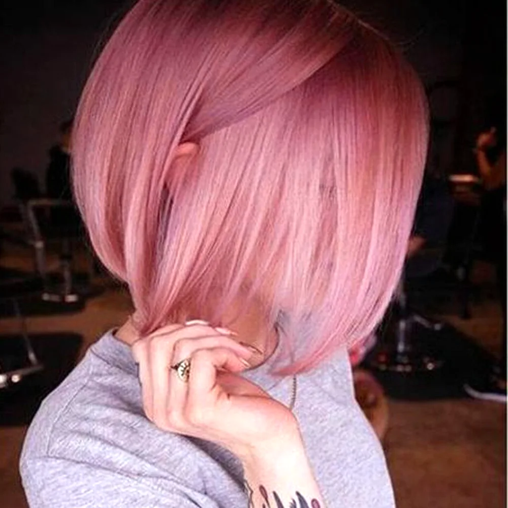Короткие пепельно розовые волосы