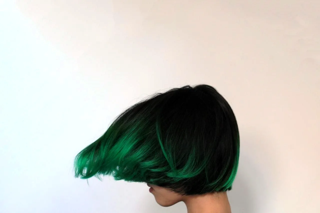 Короткие зеленые волосы