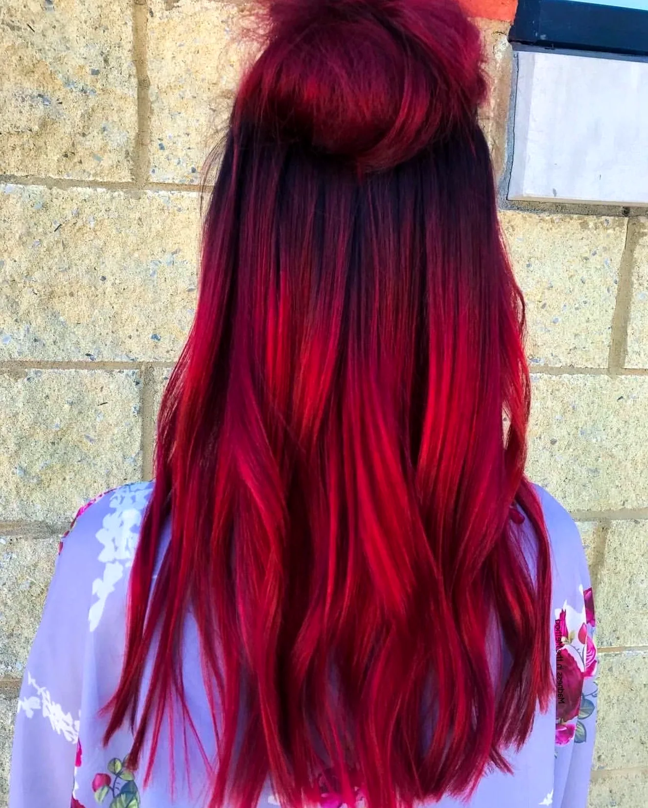 Крашеные волосы в красный