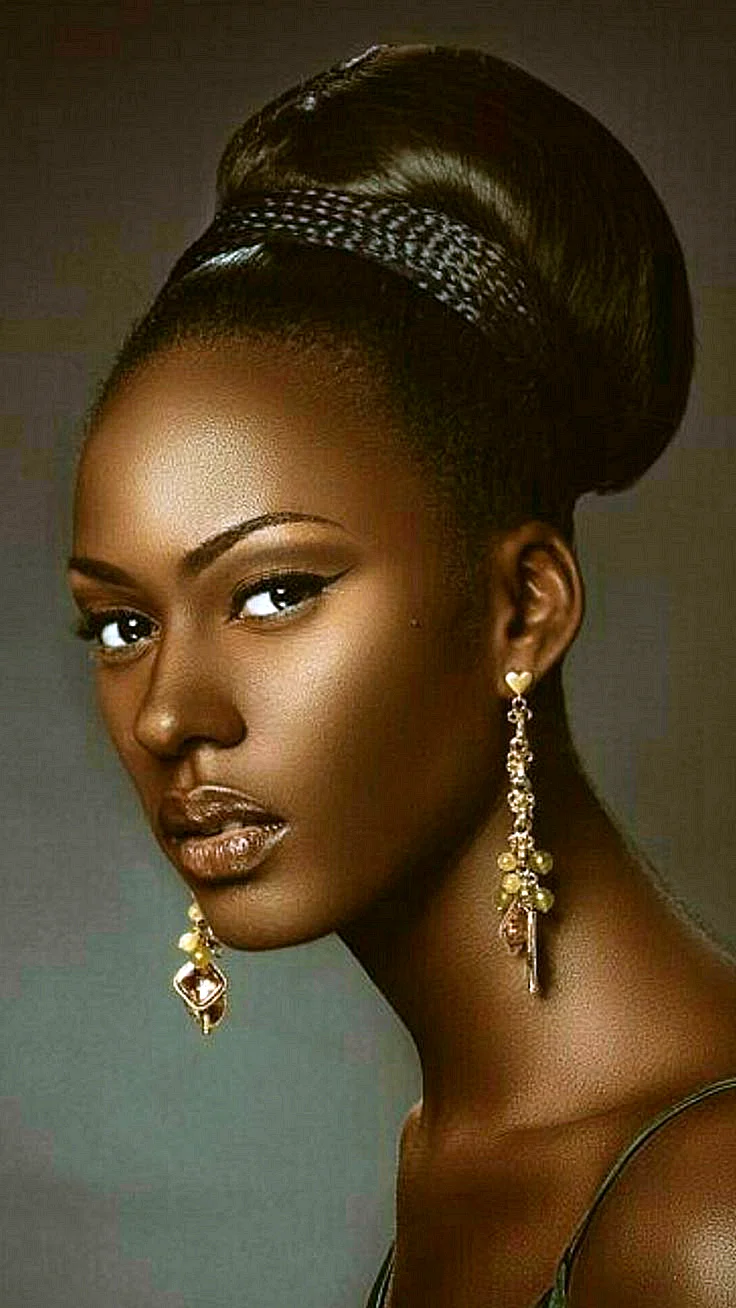 Красивые темнокожие женщины