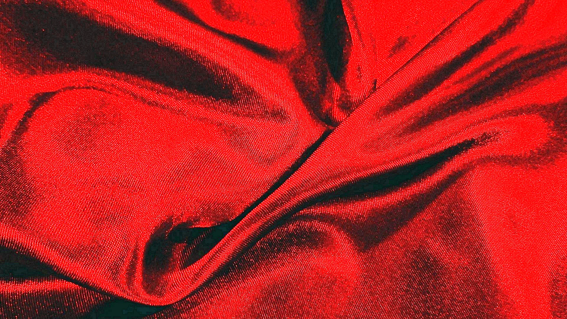Красная ткань