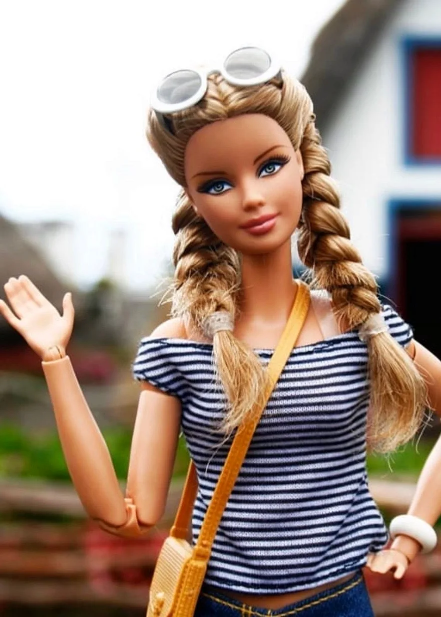 Кукла Барби с косичками