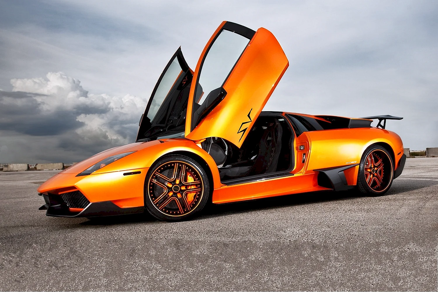Lamborghini Murcielago оранжевый