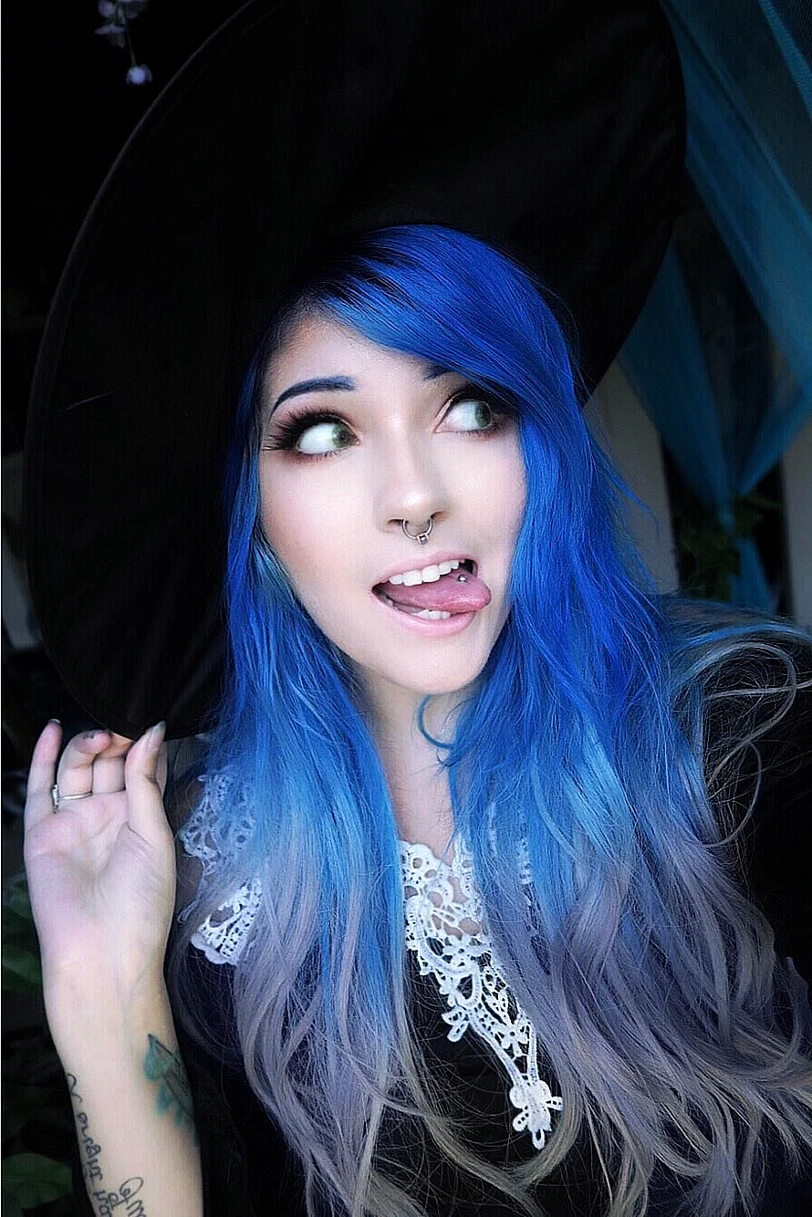Leda Muir Blue hair