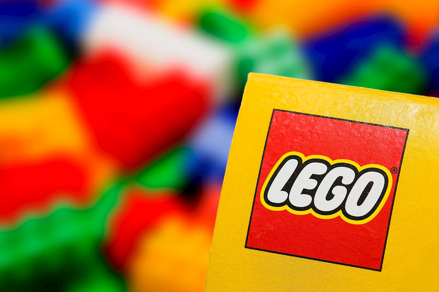 LEGO бренд