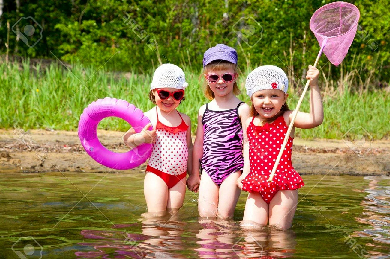 Летние развлечения на реке для детей