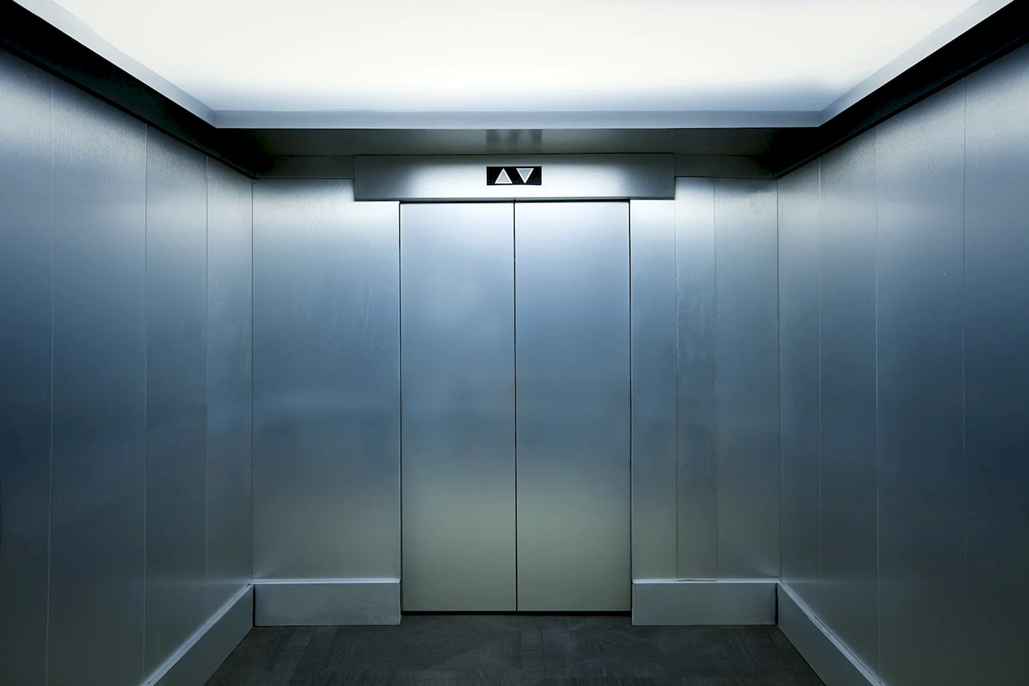 Лифт внутри