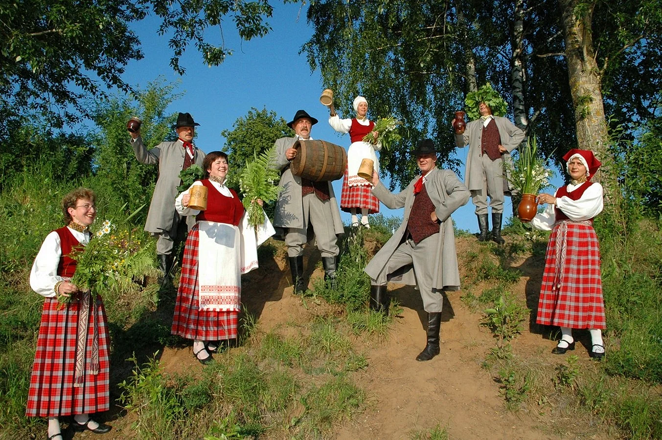 Лиго праздник Латвия костюм