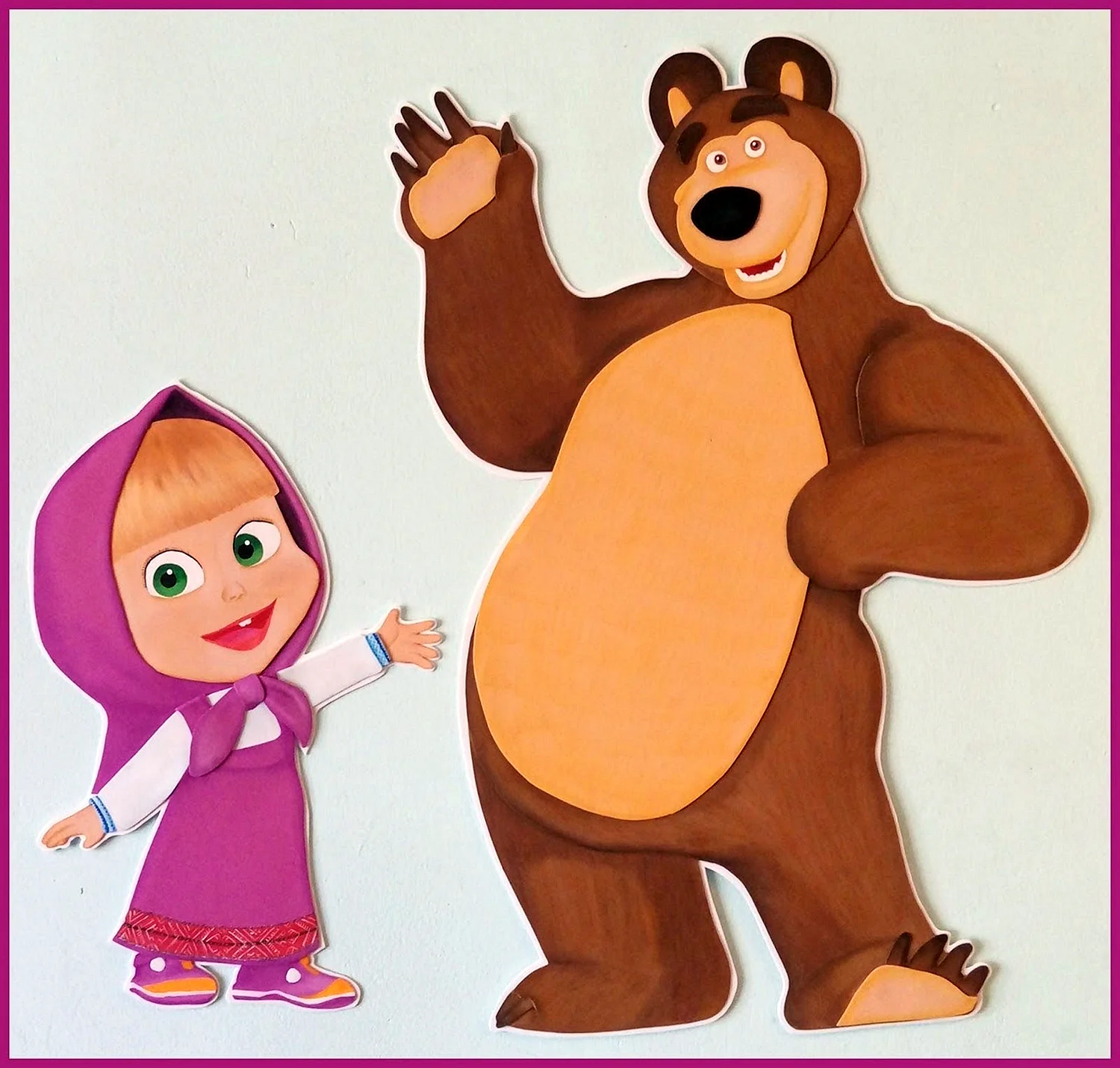 Игрушки Маша и медведь в стиле популярного мультфильма