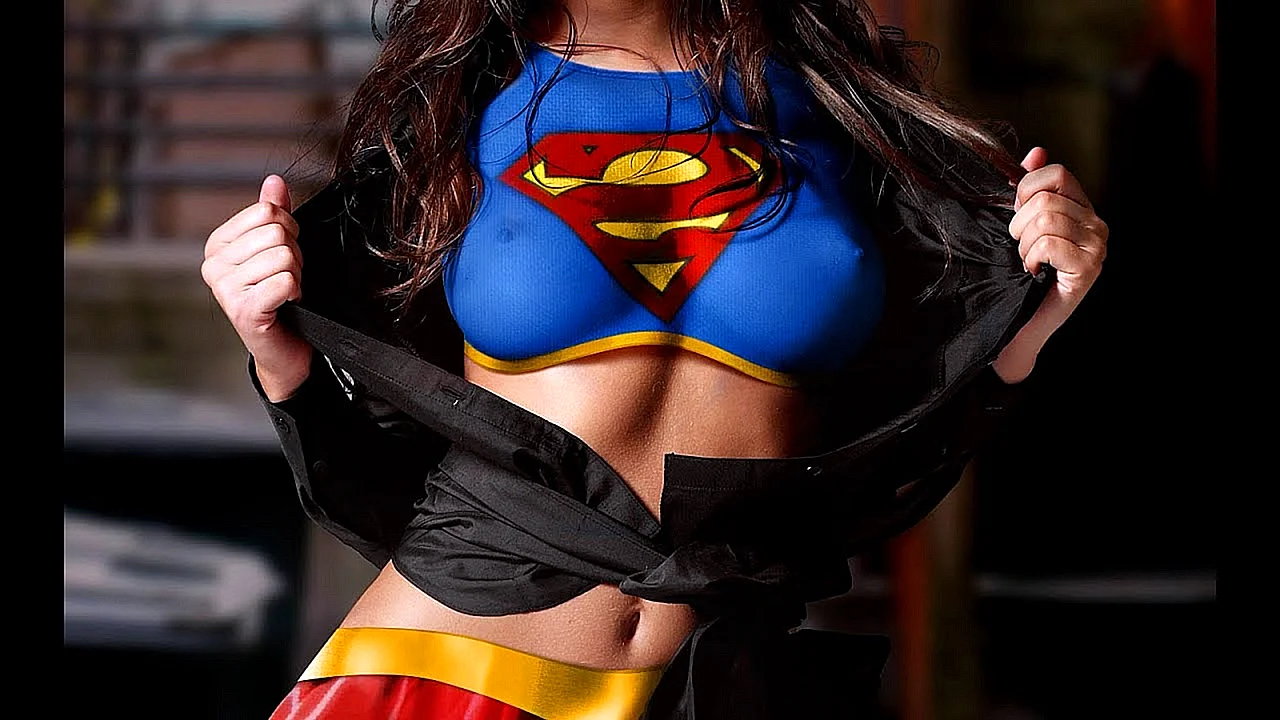 Меган Фокс в костюме Супермена