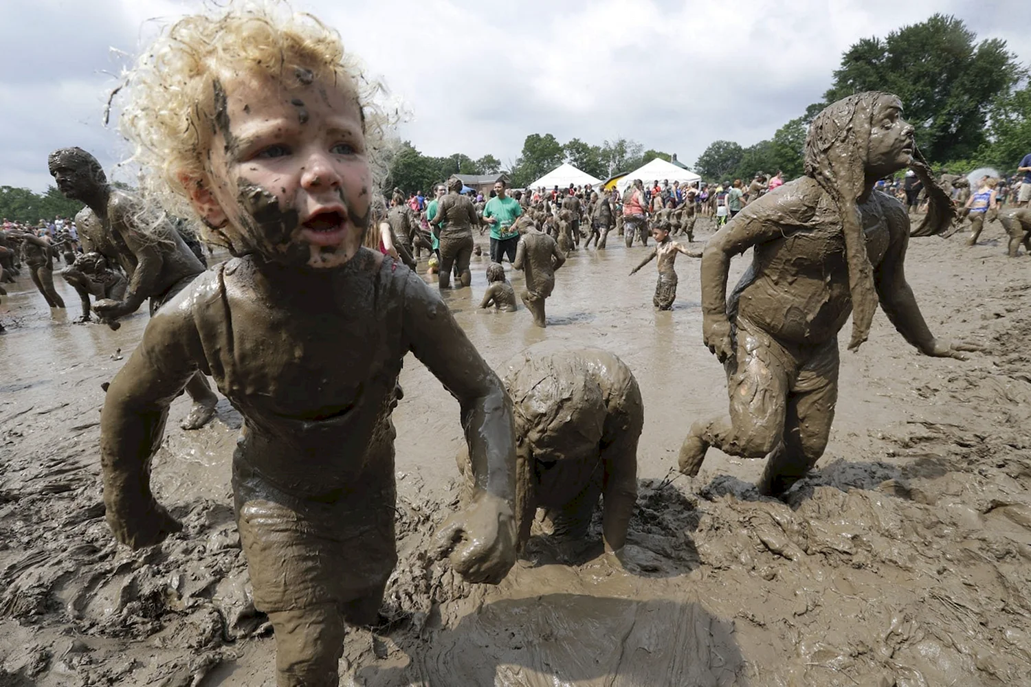 Международный день грязи (International Mud Day)