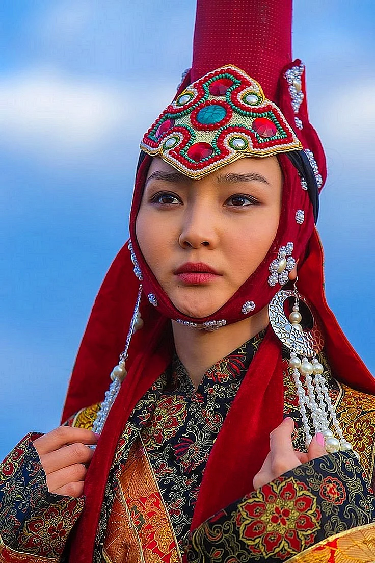 Монгольская певица дайчин Тана