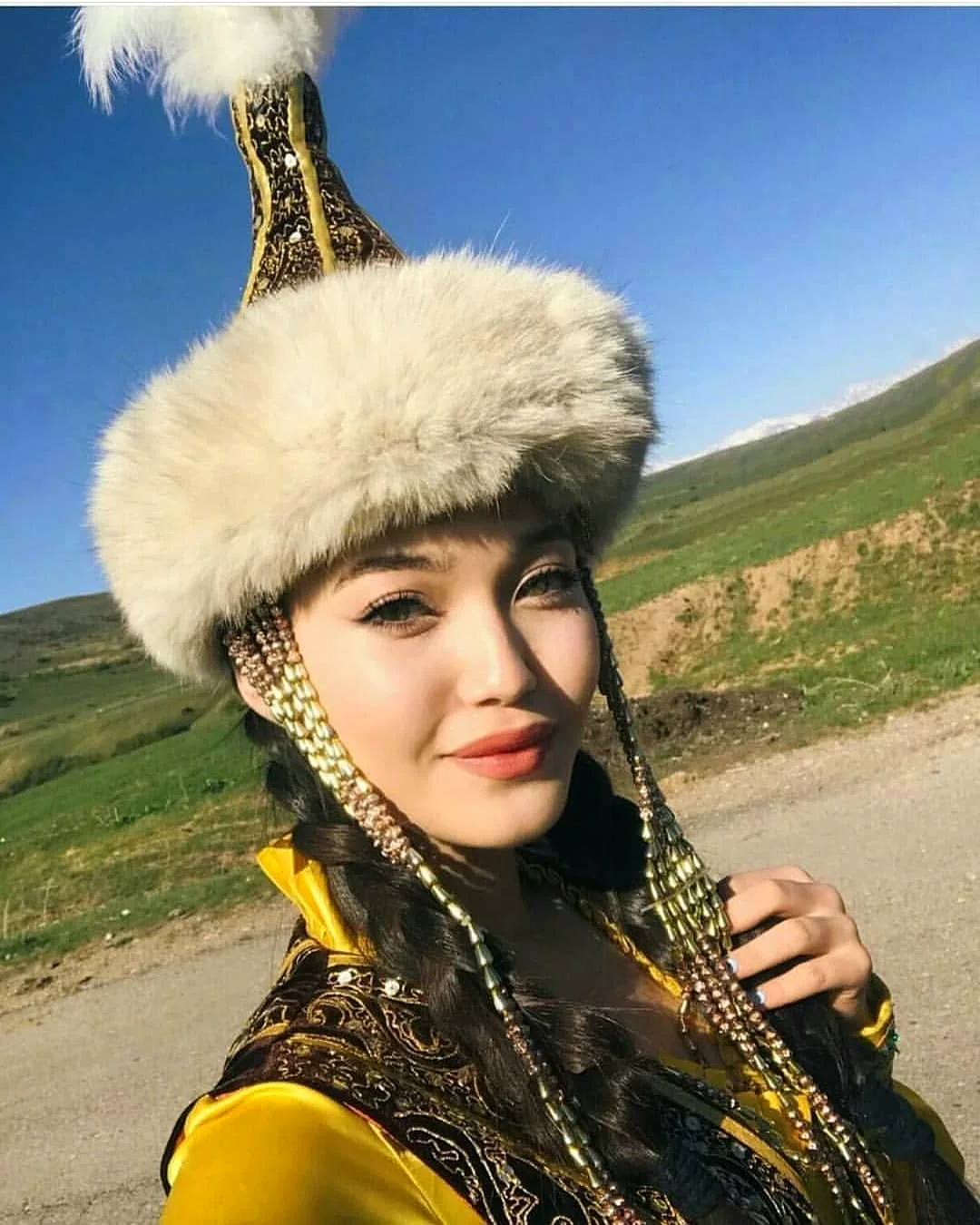 Монгольская певица Tatar