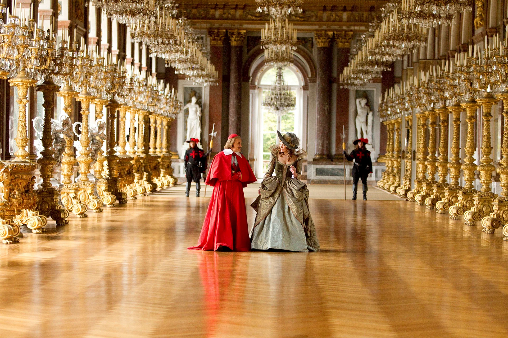 Мушкетеры 2011 кадры Версаль