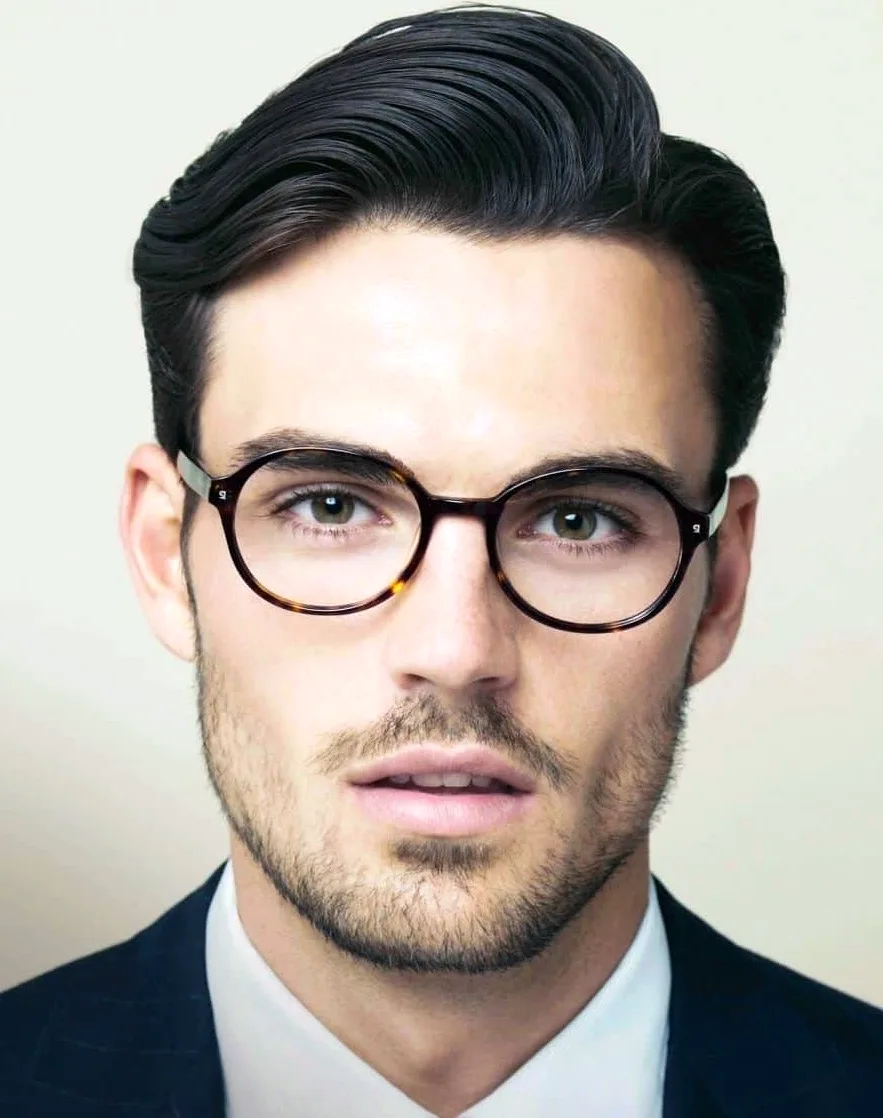 Мужские стрижки с очками