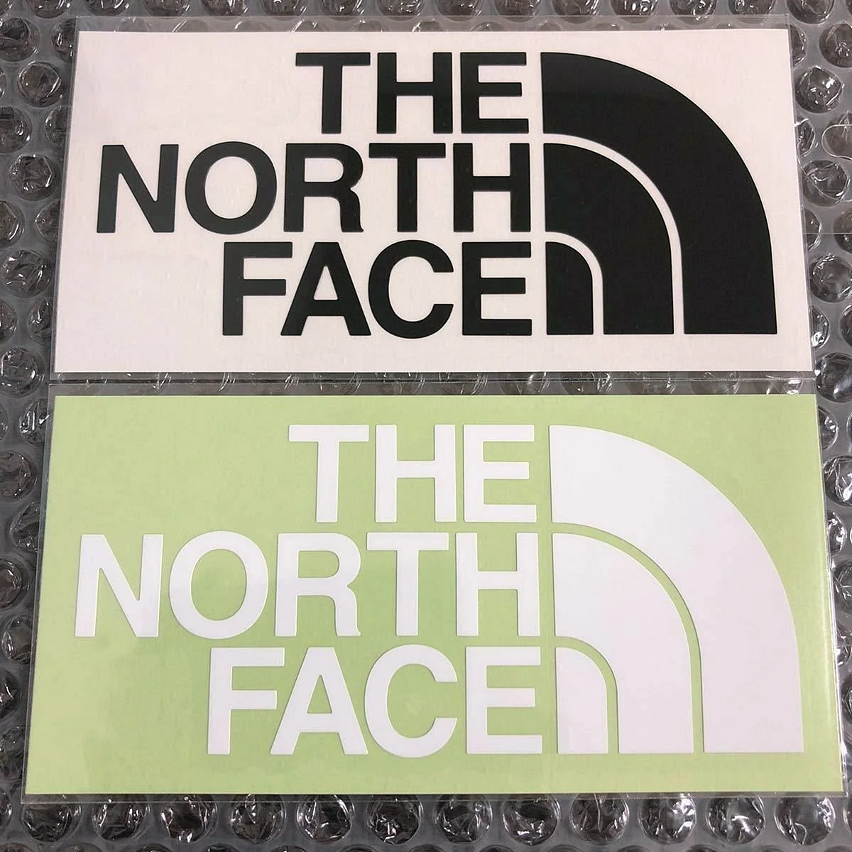 Наклейка the North face