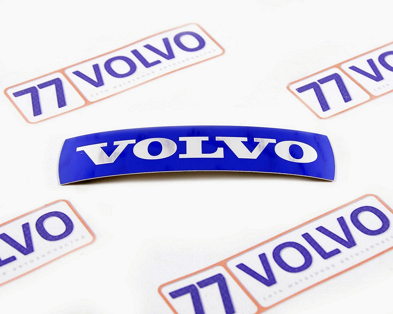 Наклейка Volvo на решетку радиатора xc90