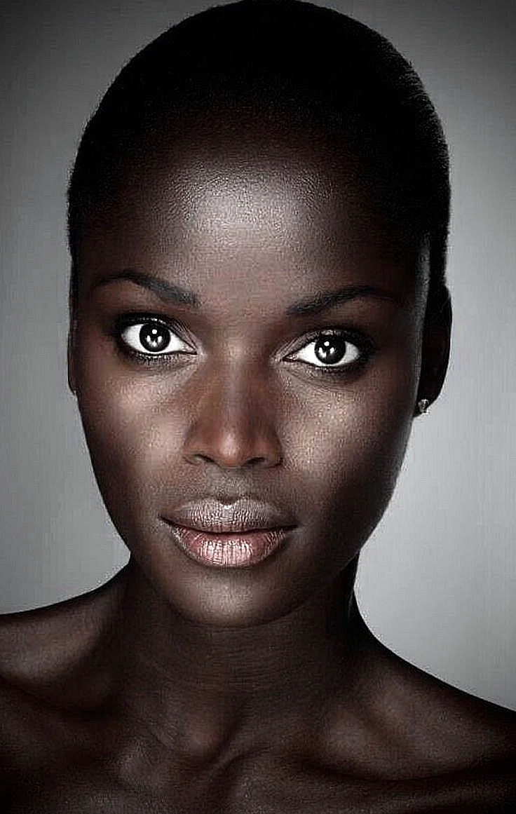 Наоми Африканская модель