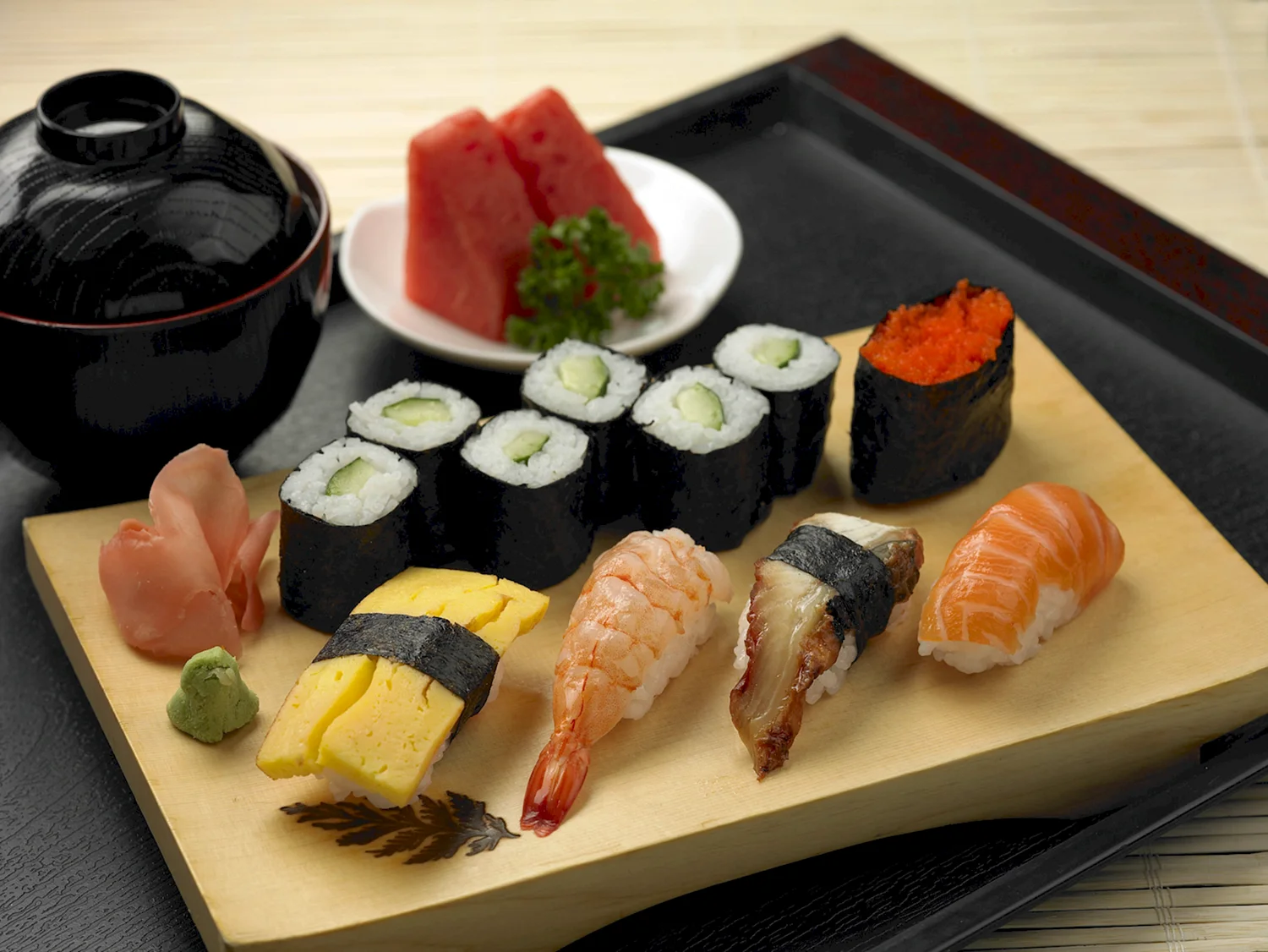 Настоящие японские суши в Японии