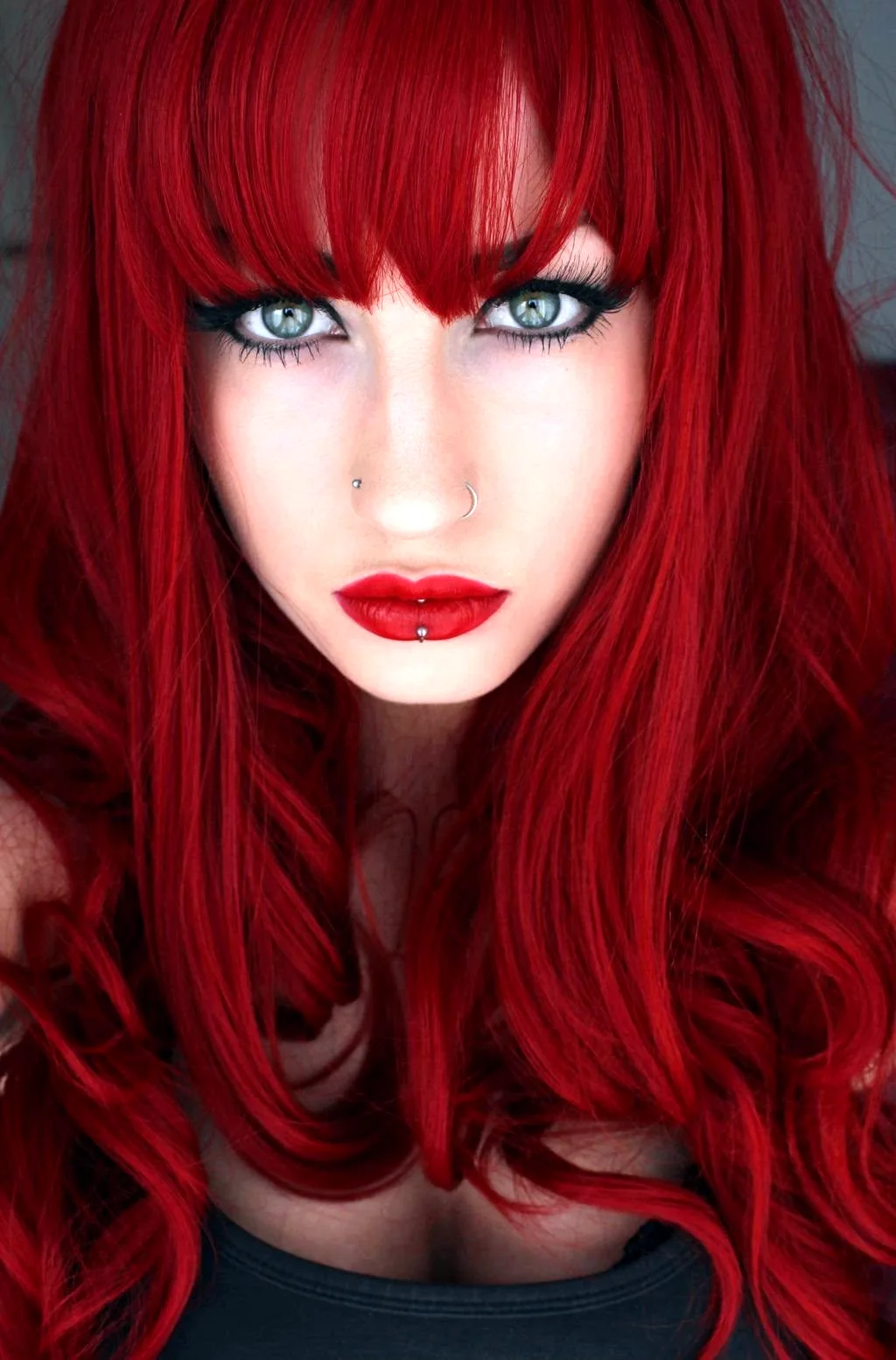Николь Элизабет.красные волосы