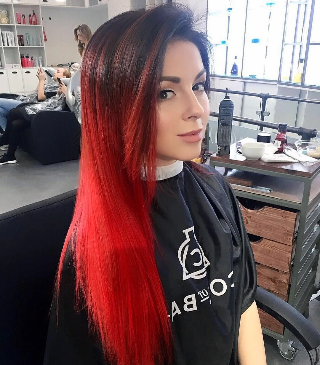 Нюша красные волосы 2016