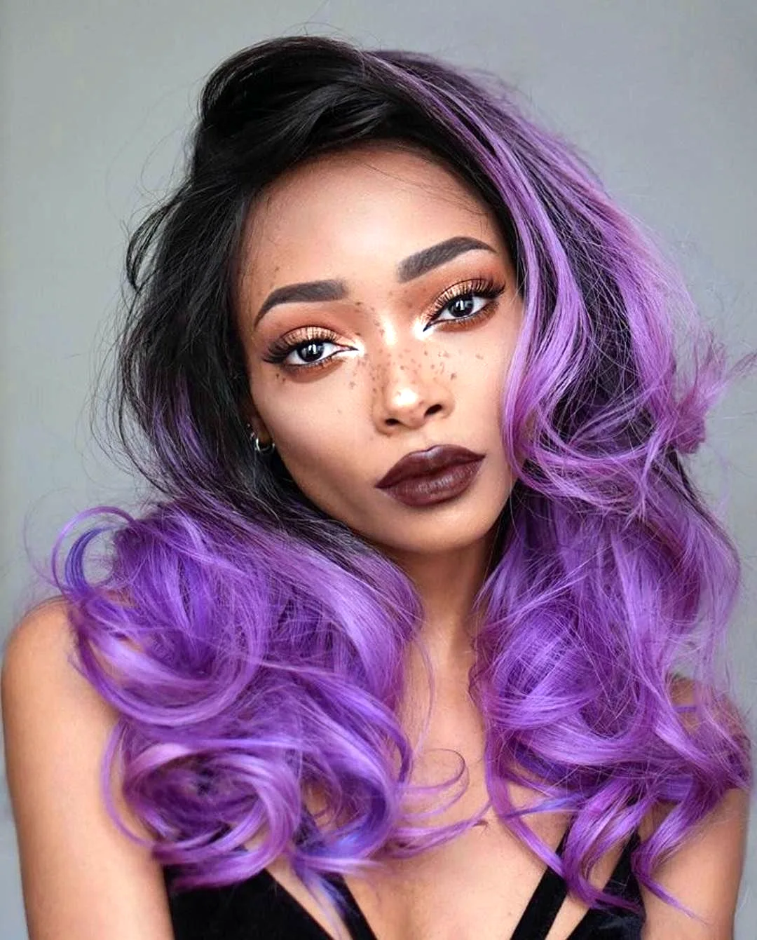Nyane Lebajoa с фиолетовыми волосами