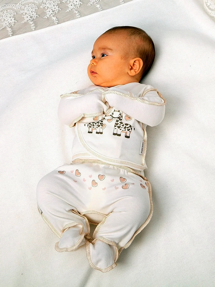 Одежда для новорожденных распашонки