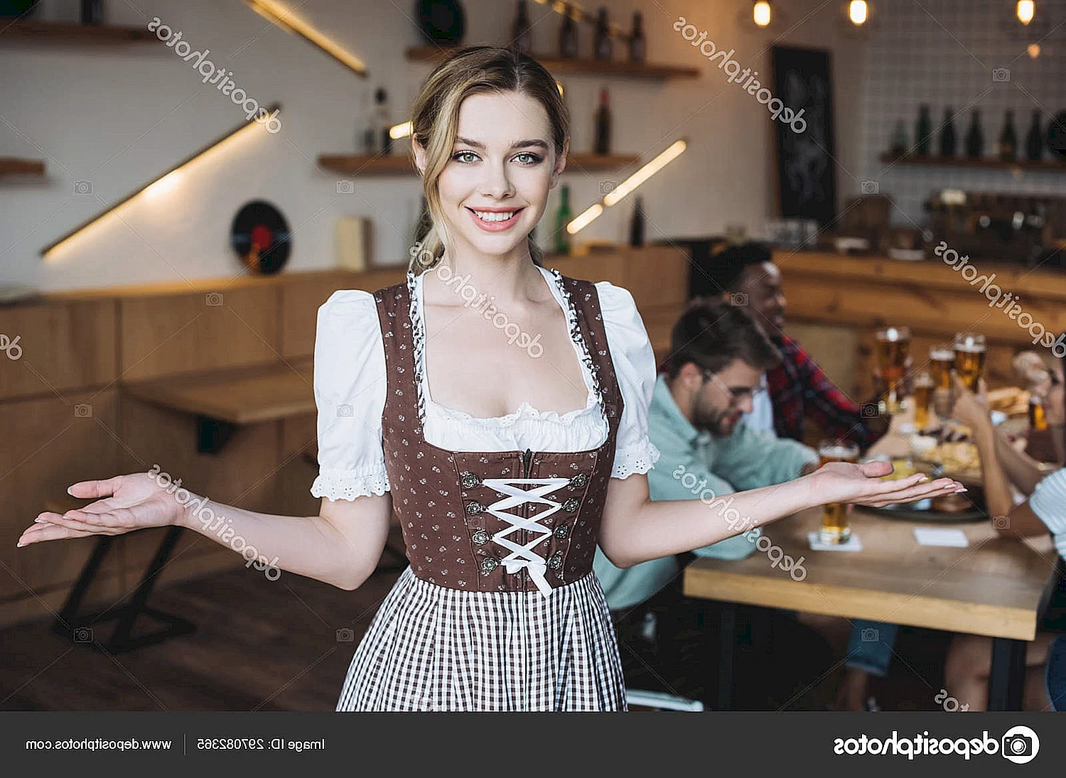 Официант в Германии