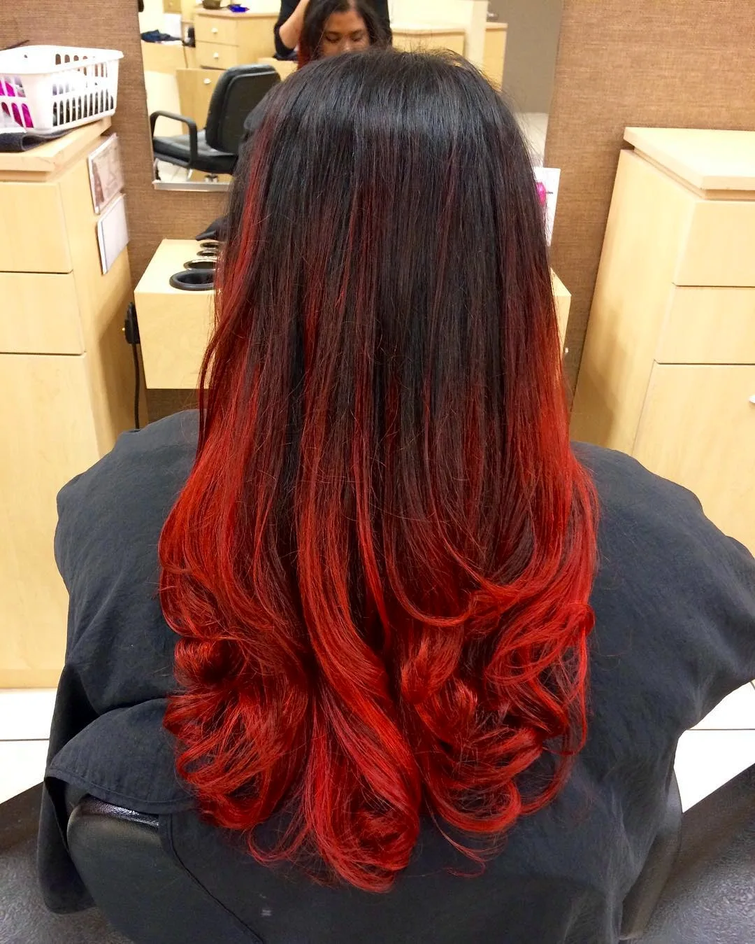 Окрашивание длинных волос в красный