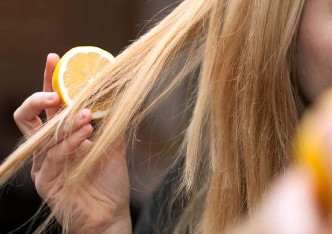 Окрашивание волос лимоном