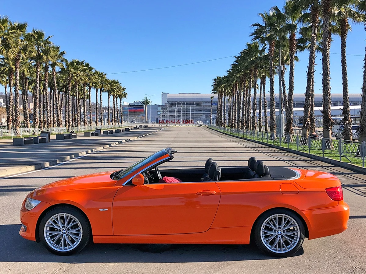 Оранжевый кабриолет BMW m3