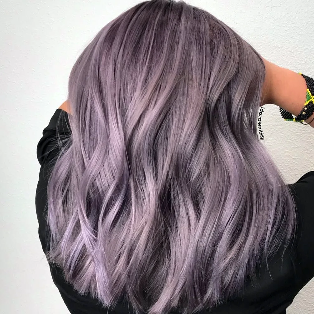 Серо фиолетовые волосы (43 лучших фото)