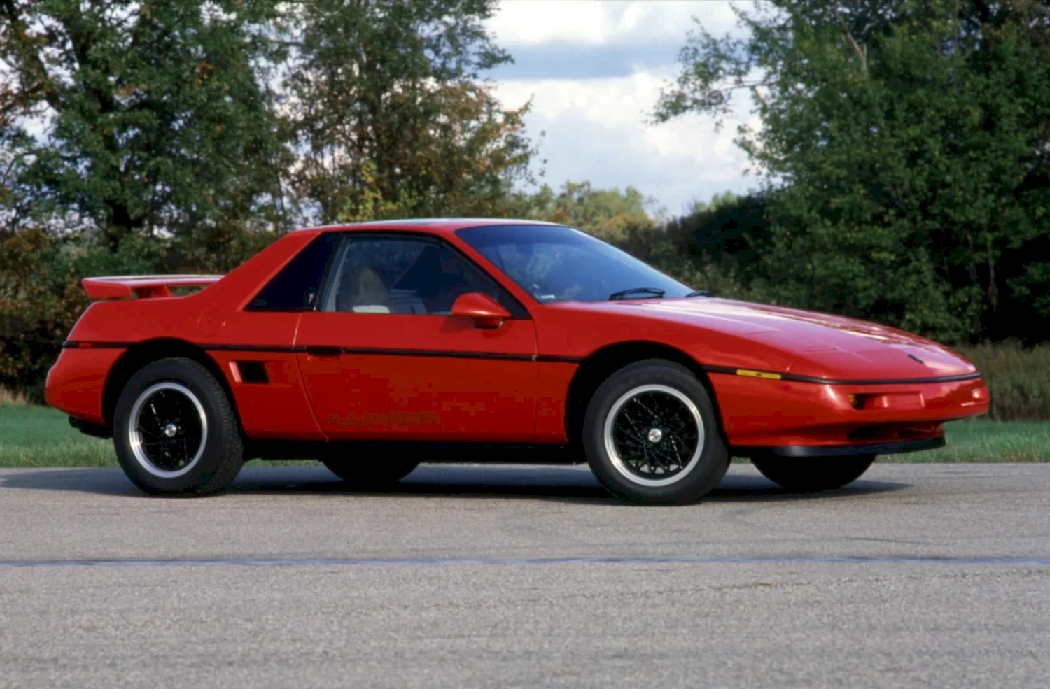 Pontiac Fiero 1988 Formula