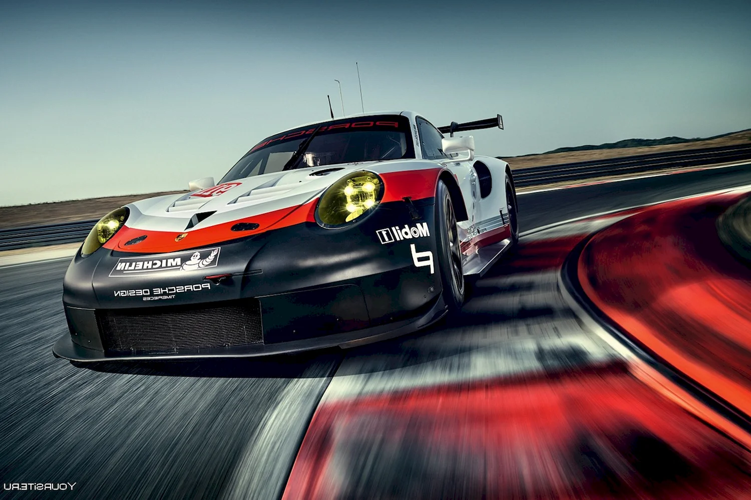Porsche 911 RSR Edition
