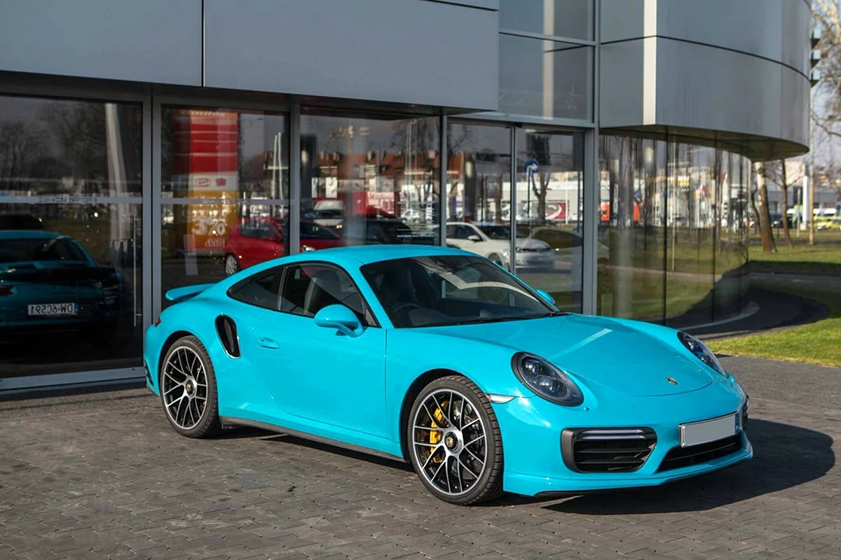Porsche 911 Turbo s Blue