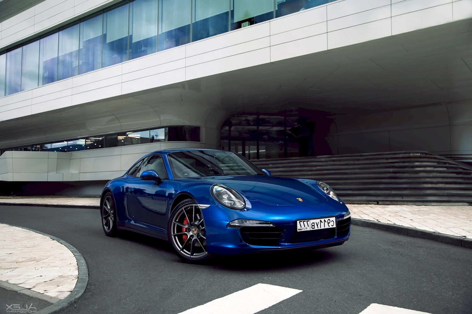 Порше 911 синий