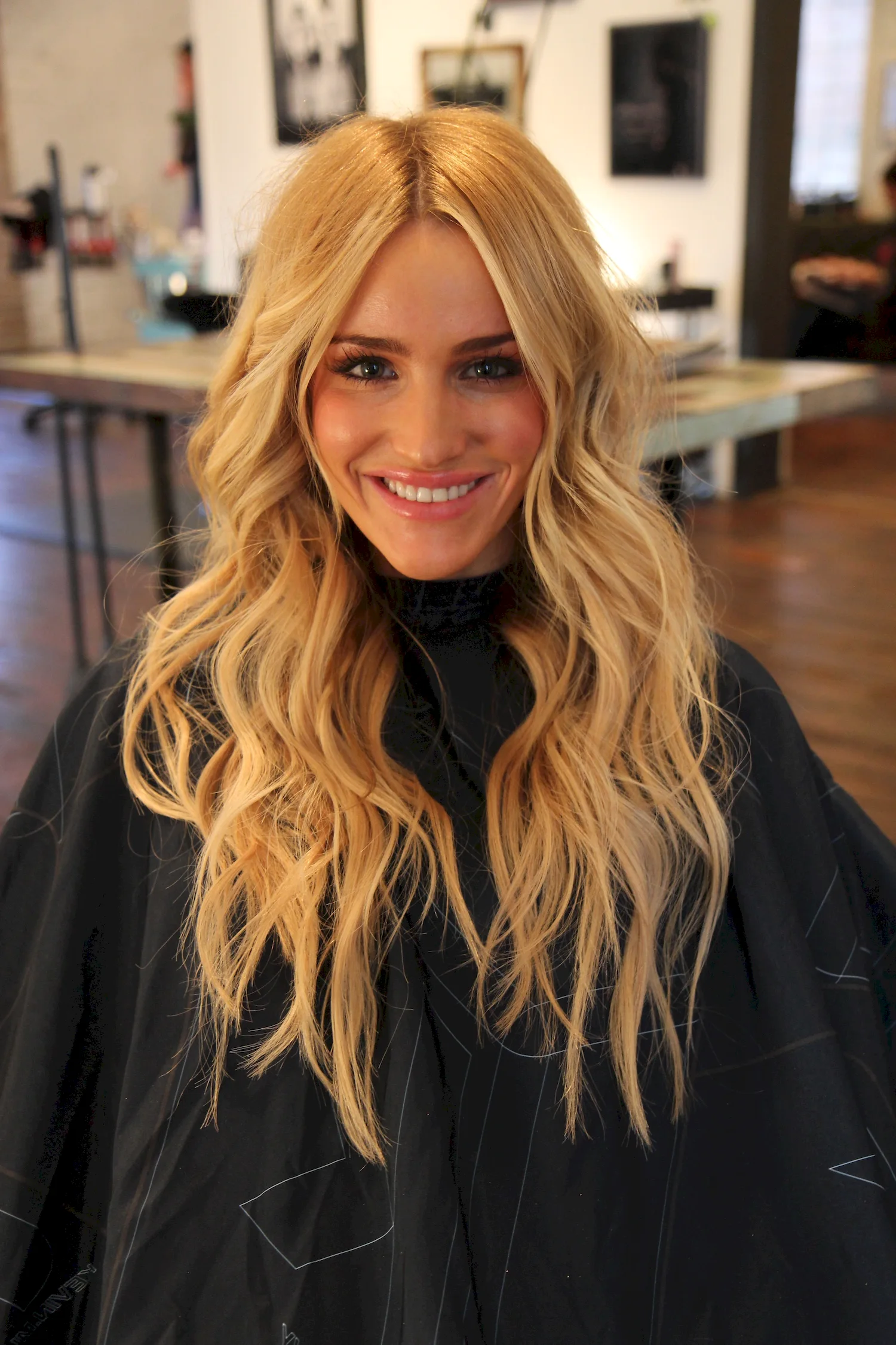 Прическа Beach Waves