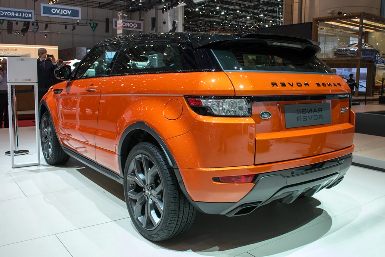 Range Rover Evoque оранжевый