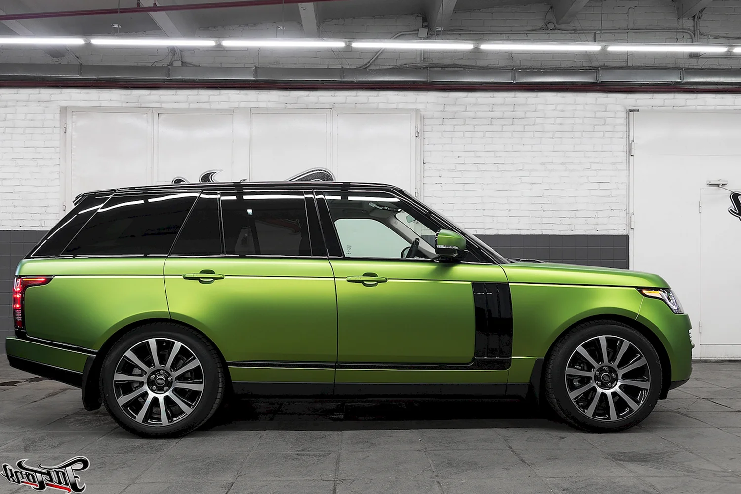 Range Rover Sport 2020 зеленый матовый