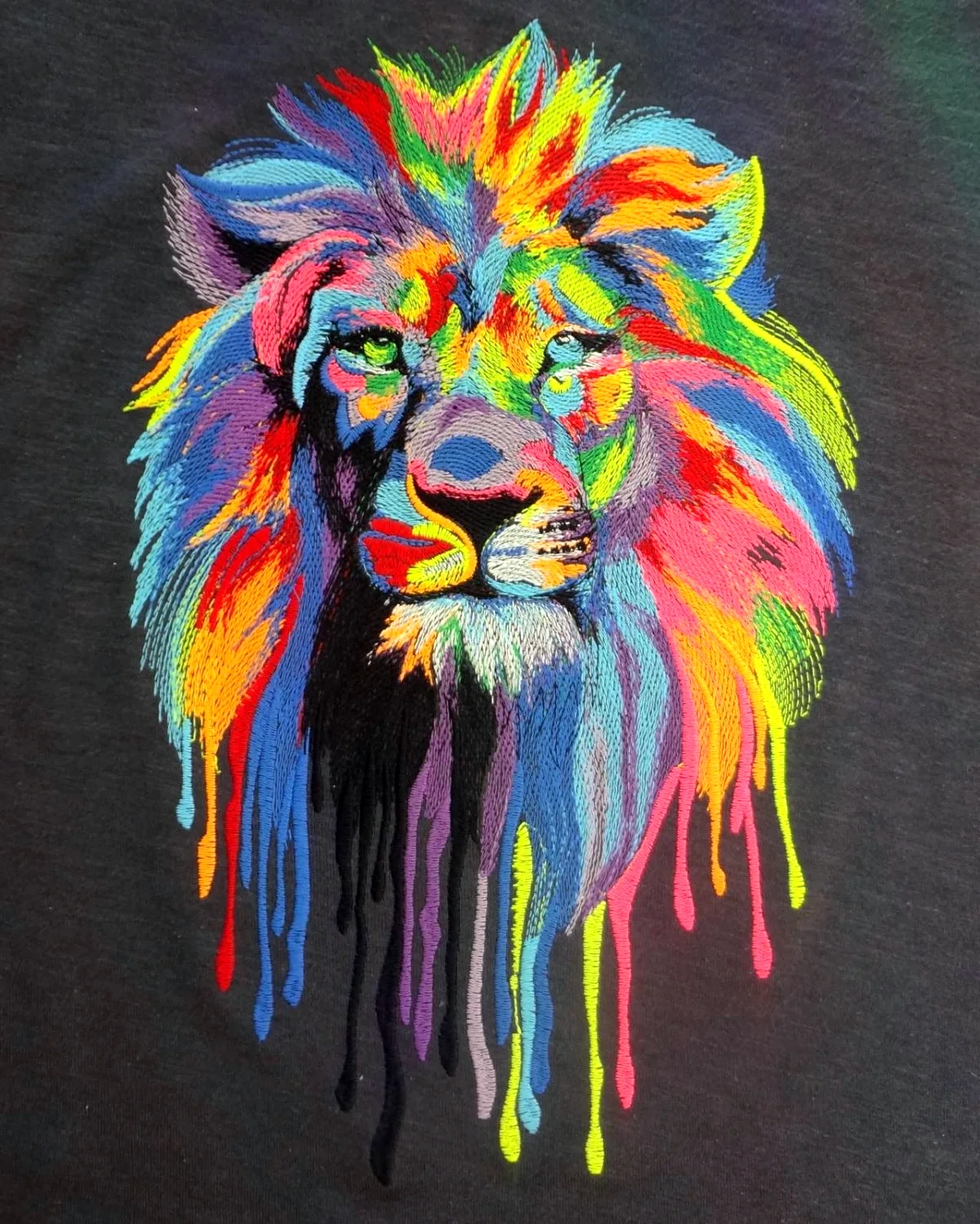 Разноцветный Лев