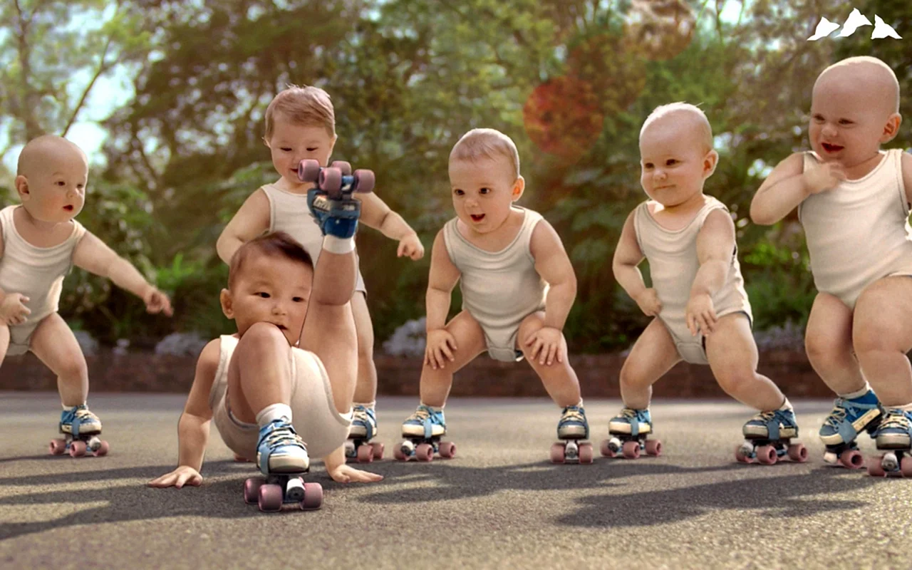 Реклама Evian Танцующие дети