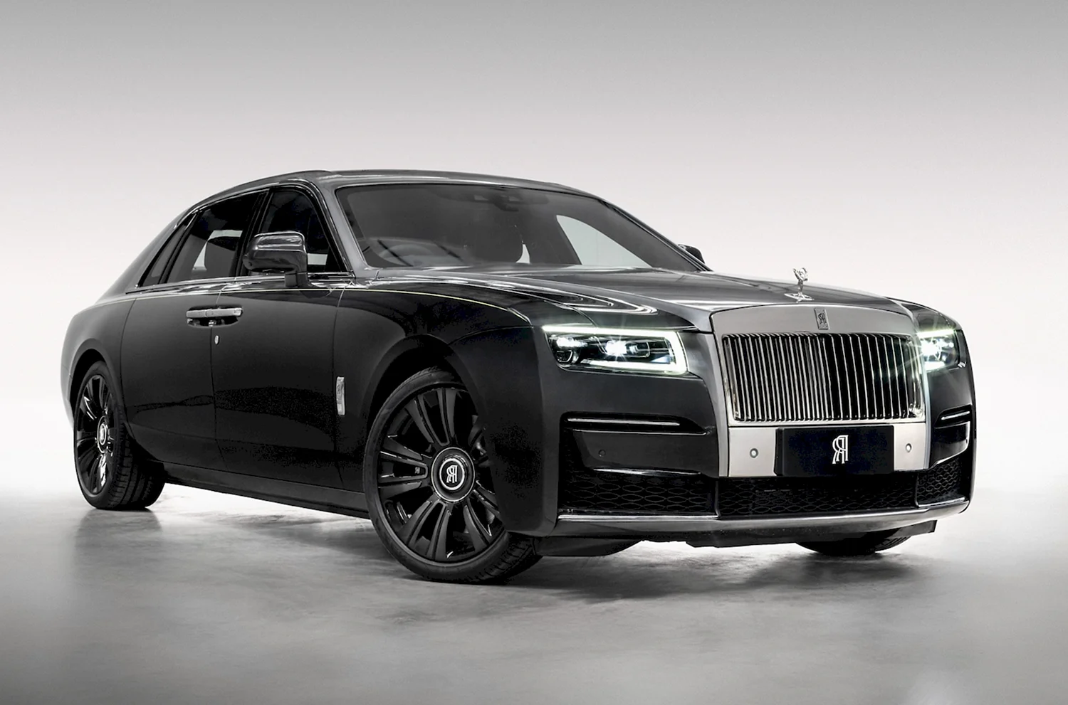 Rolls Royce Ghost 2021 черный