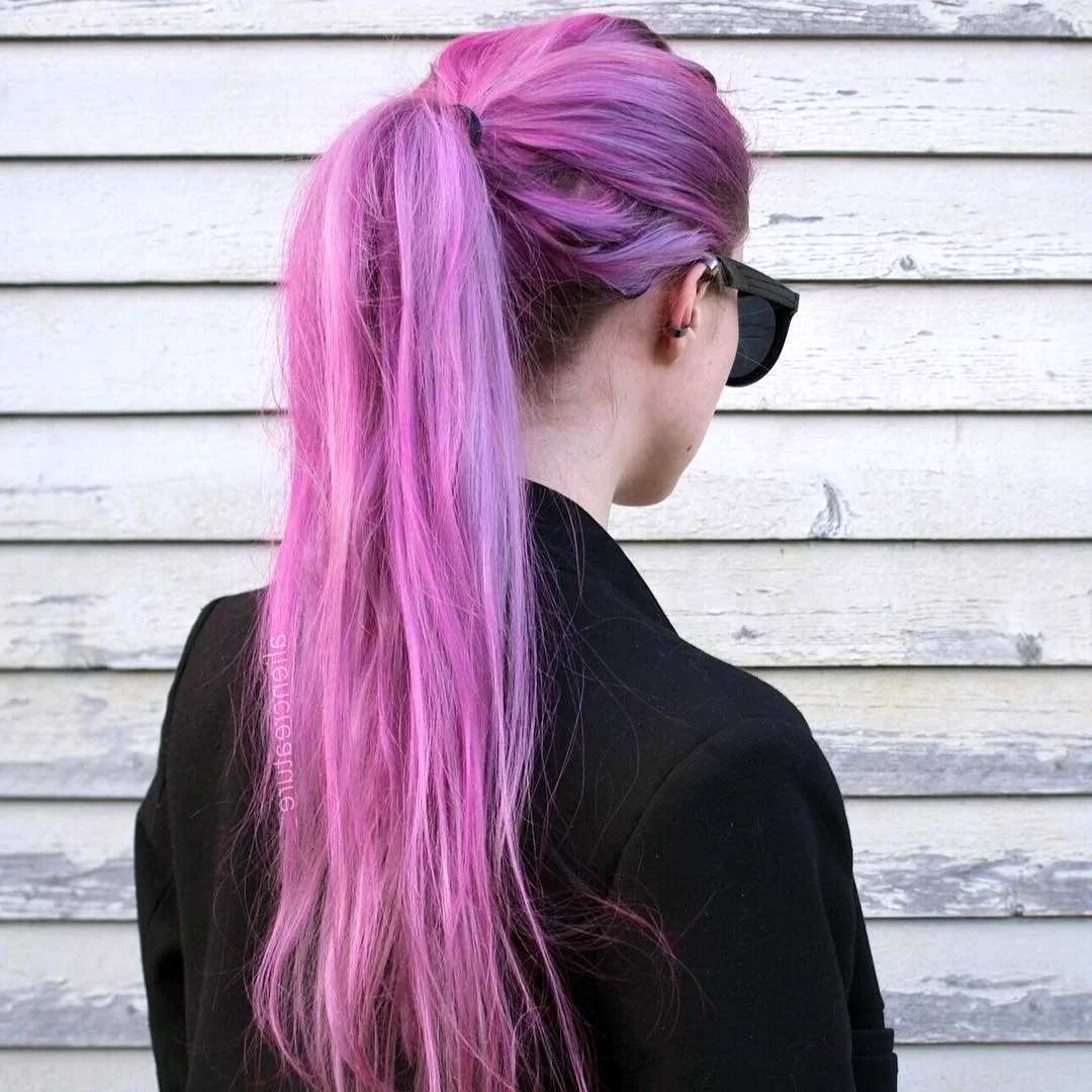 Розово фиолетовые волосы