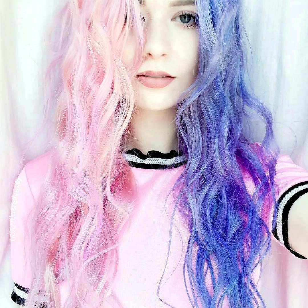 Розово голубые волосы