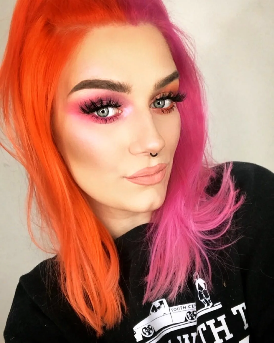 Розово оранжевые волосы