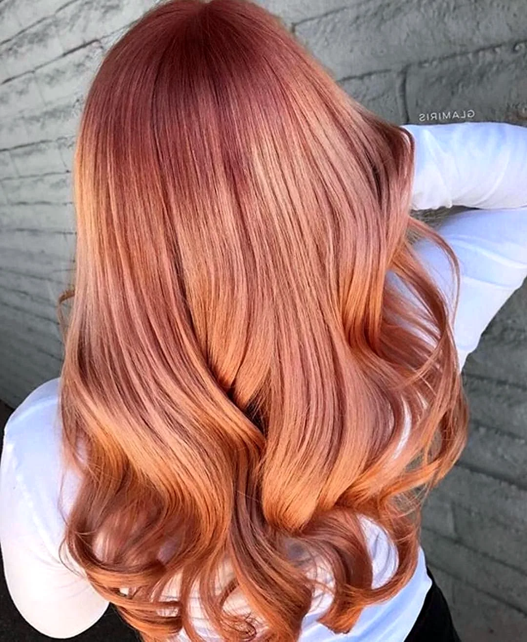 Розовый цвет волос: модные оттенки