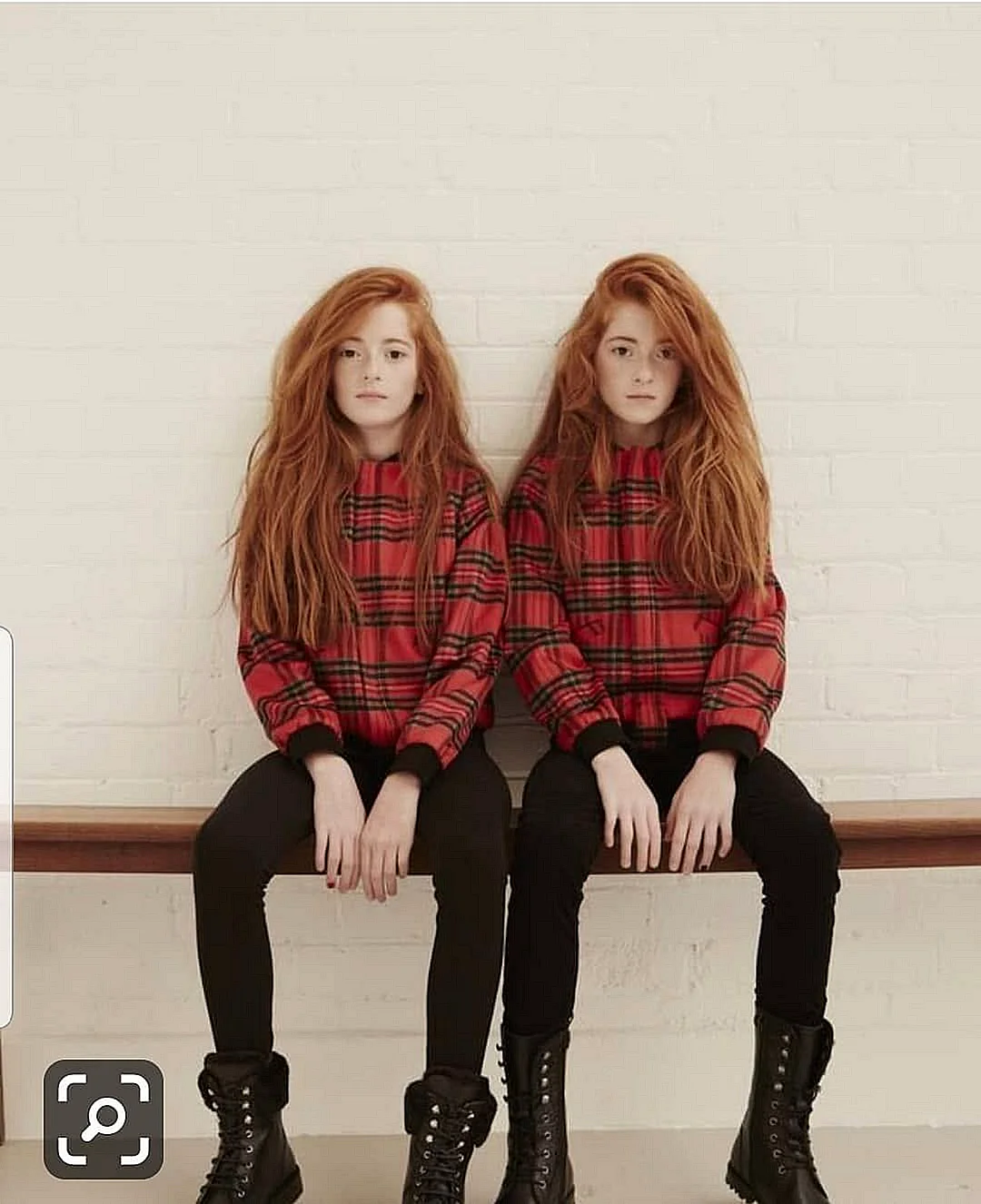 Рыжеволосые близняшки