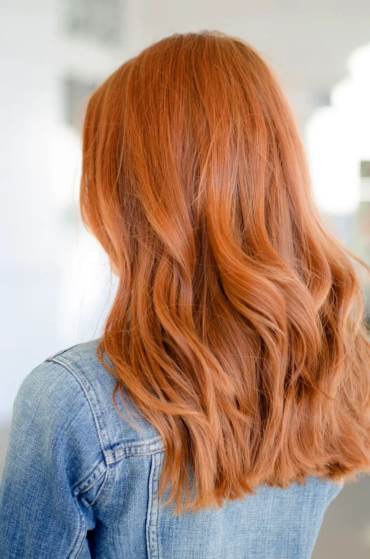 Рыжий цвет волос сзади