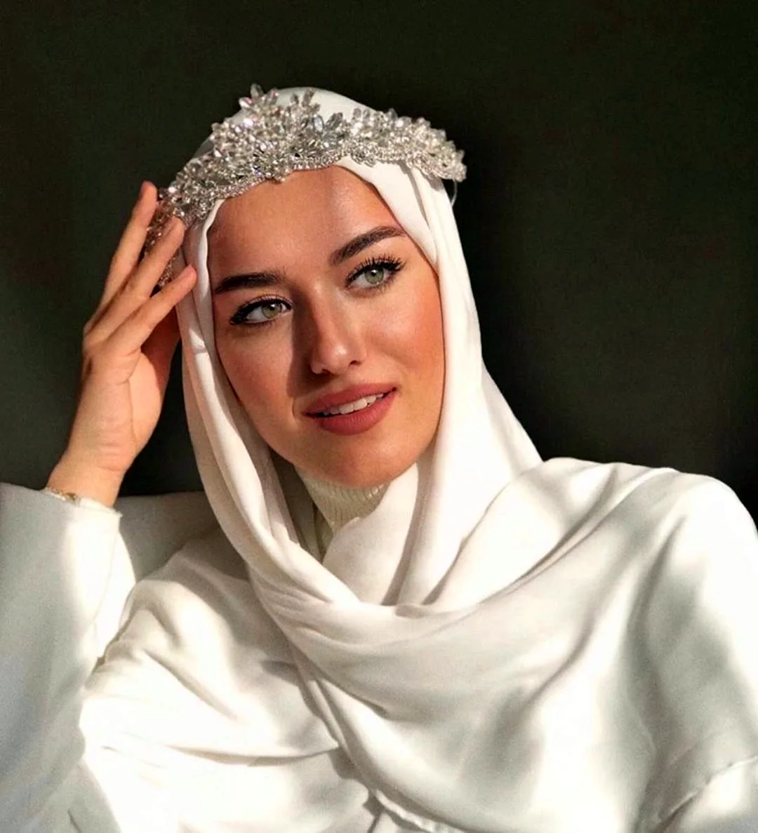 Самая красивая актриса а хиджабе никабе